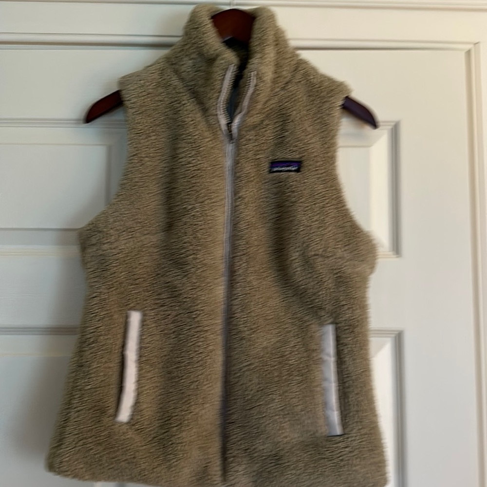 Women’s Patagonia Sherpa fleece vest